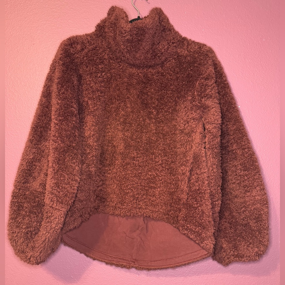 Lululemon athletica | hi low hem funnel neck women maroon sweater fuzzy pullover